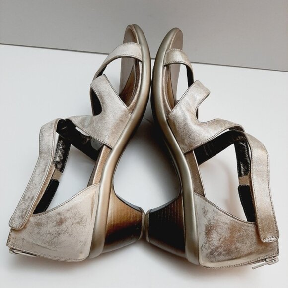 NAOT | Strappy Open Toe Low Heel Shoes Genuine Leather Metallic Champagne Sz 9 - Picture 9 of 16